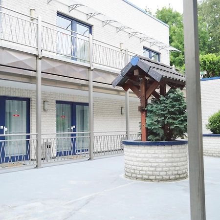Hotel B8 Voerde Eksteriør bilde