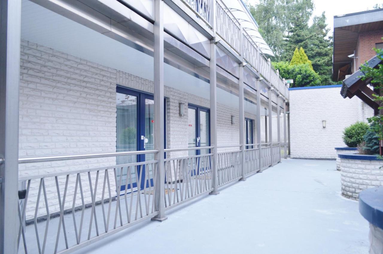 Hotel B8 Voerde Eksteriør bilde