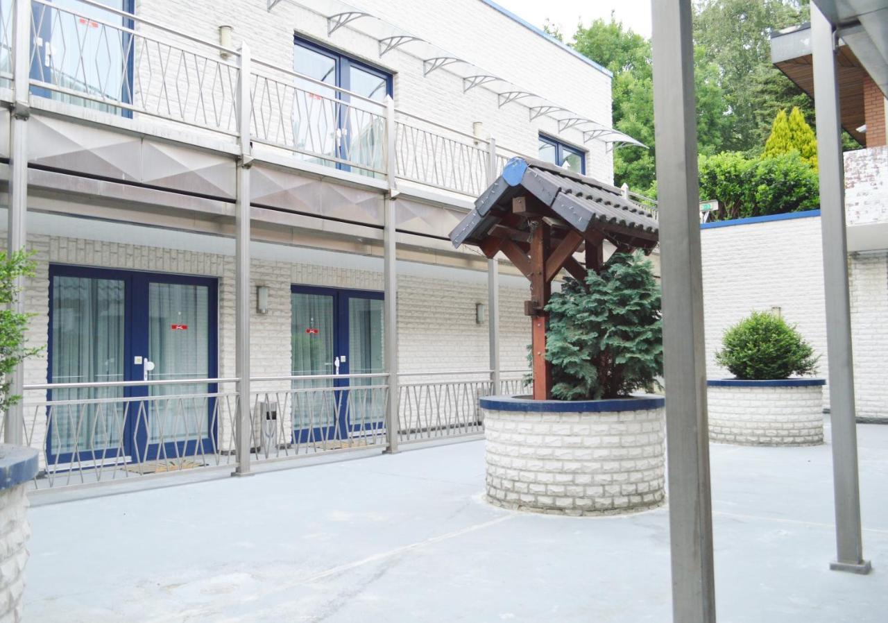 Hotel B8 Voerde Eksteriør bilde